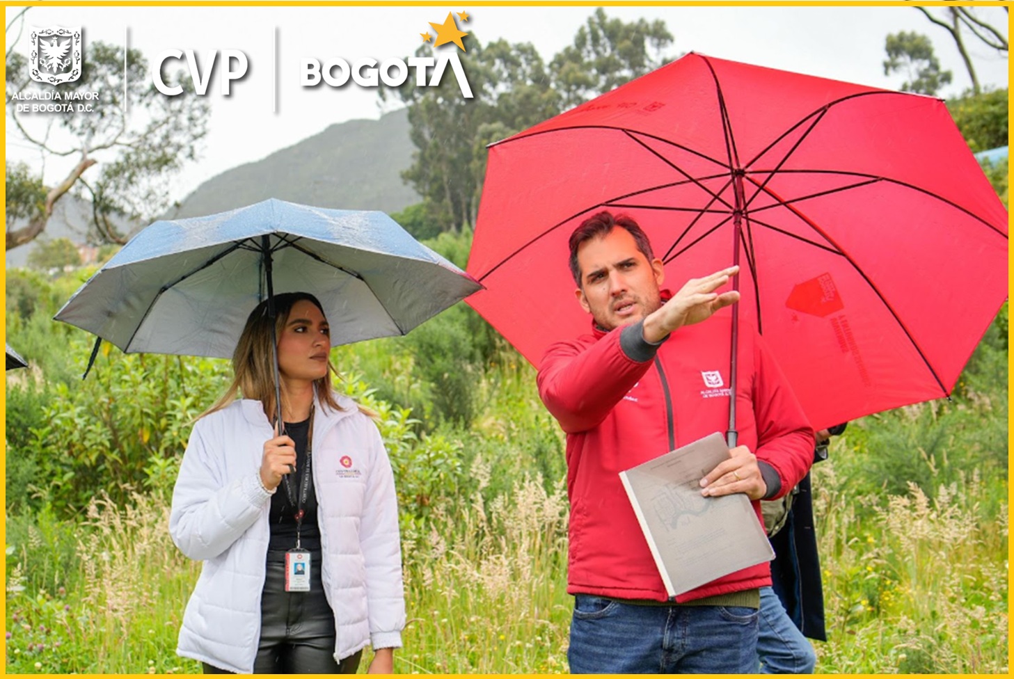 El director de la CVP, Juan Carlos Fernández, señaló durante la visita: “Estamos en el marco de ‘Vamos a la Obra’, junto a la Contraloría, con un acompañamiento permanente por parte del ente de control. Se trata de una visita positiva, ya que en este sector de Arboleda Santa Teresita contamos con un importante avance de obra, con un contratista actualmente enfocado en garantizar todos los servicios públicos: buena prestación de energía, acueducto, gas y demás servicios esenciales".