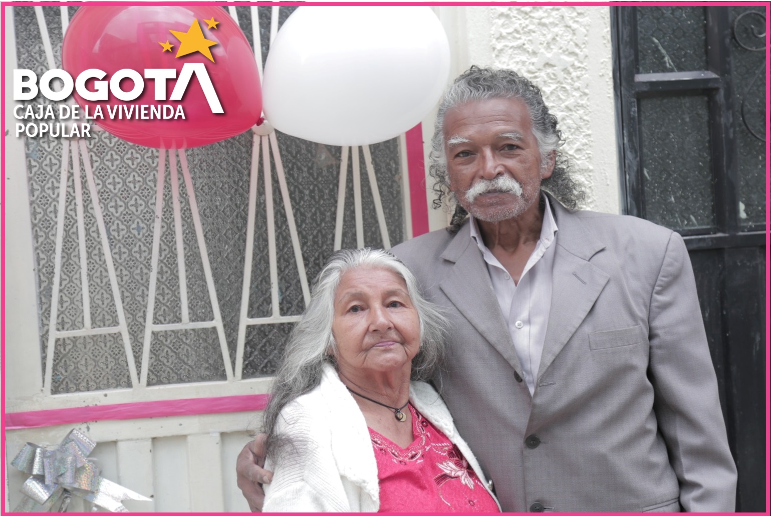Flor María Pepicano y Hugo Valencia recibieron su vivienda mejorada en la localidad de Usme.