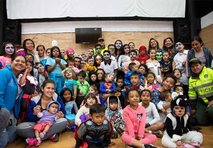 Con disfraces, la Caja de la Vivienda Popular celebró día de los niños a sus beneficiarios 