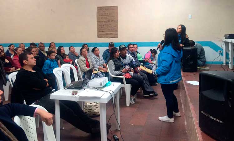 Encuentro con comunidad de Altos de la Estancia