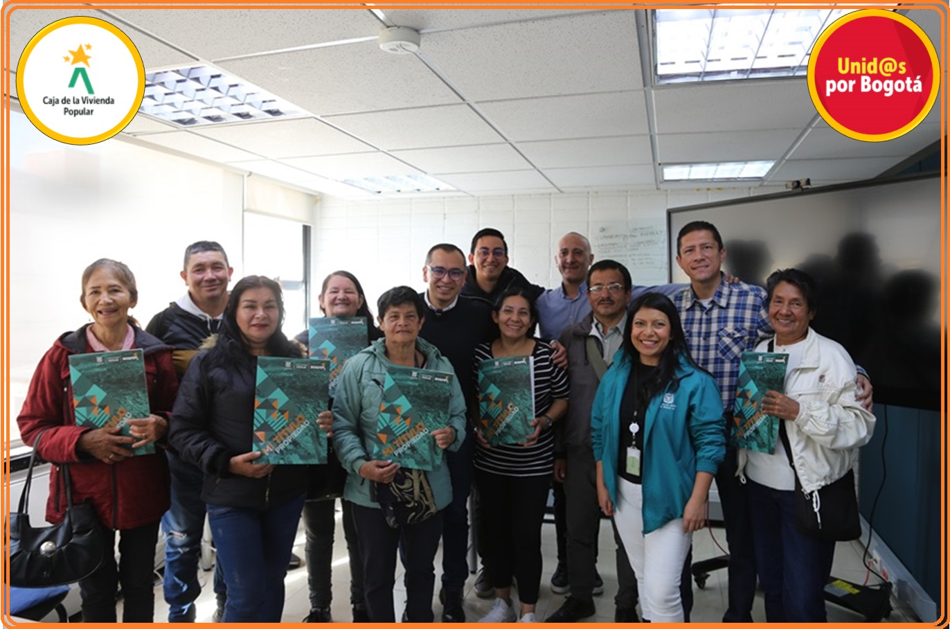En los últimos cuatro años, la Caja de la Vivienda Popular ha registrado y entregado a familias de estratos 1 y 2 de Bogotá 3.096 títulos de propiedad.